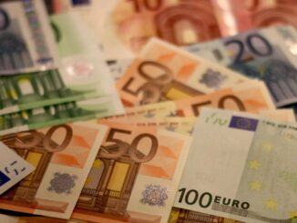 Bani europeni. FOTO moerschy