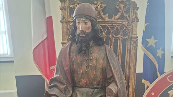 Statuia Sfântului Evanghelist Luca. FOTO Eurojust