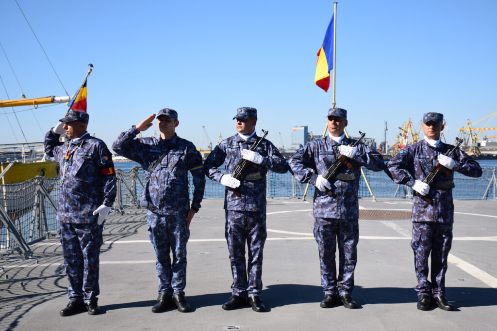 Marinari militari. FOTO FNR
