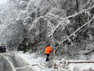 Lucrări la drumurile înzăpezite. FOTO CNAIR