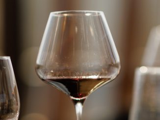 Un pahar cu vin. FOTO Icar Tours